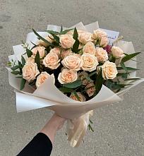 Букет Кремовые розы Латте в Стреглово